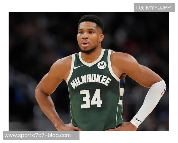 字母哥上半场完美表现6投全中砍下13分7篮板3助攻正负值高达14